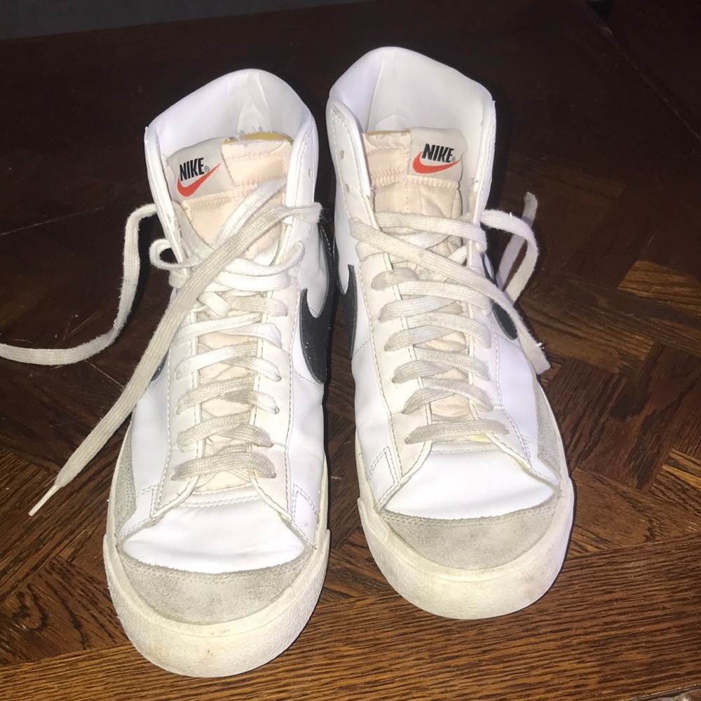 NIKE Mens Blazers  Size 11.5